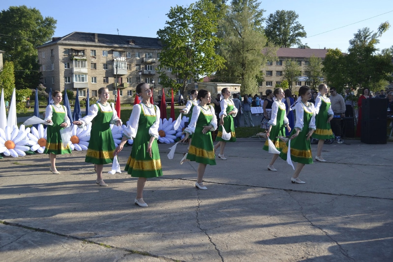 Праздничная программа 